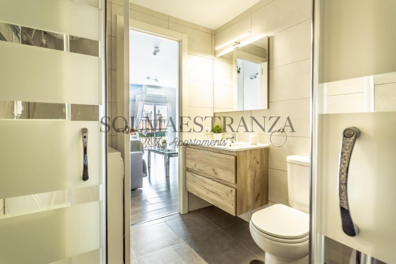 Atarazanas Apartment By Sol Maestranza Малага Экстерьер фото